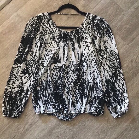 Drape Back Blouse - Picture 2 of 3